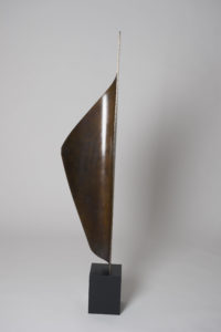 Joe Gitterman, "On Point 2", patinated bronze, black painted aluminum base