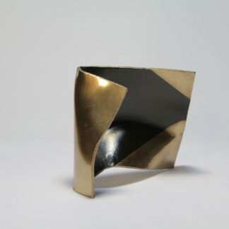 Joe Gitterman, "Movement 7", mirror polished bronze with automobile paint highlights
