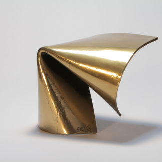 Joe Gitterman, "Movement 2", mirror polished bronze with automobile paint highlights