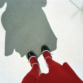 The Red Dress with Shoes, Home Stills