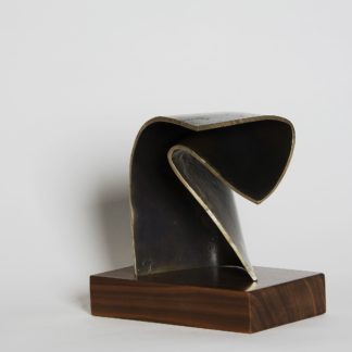Joe Gitterman, "Movement 3," bronze, mirror polished, automobile paint highlights
